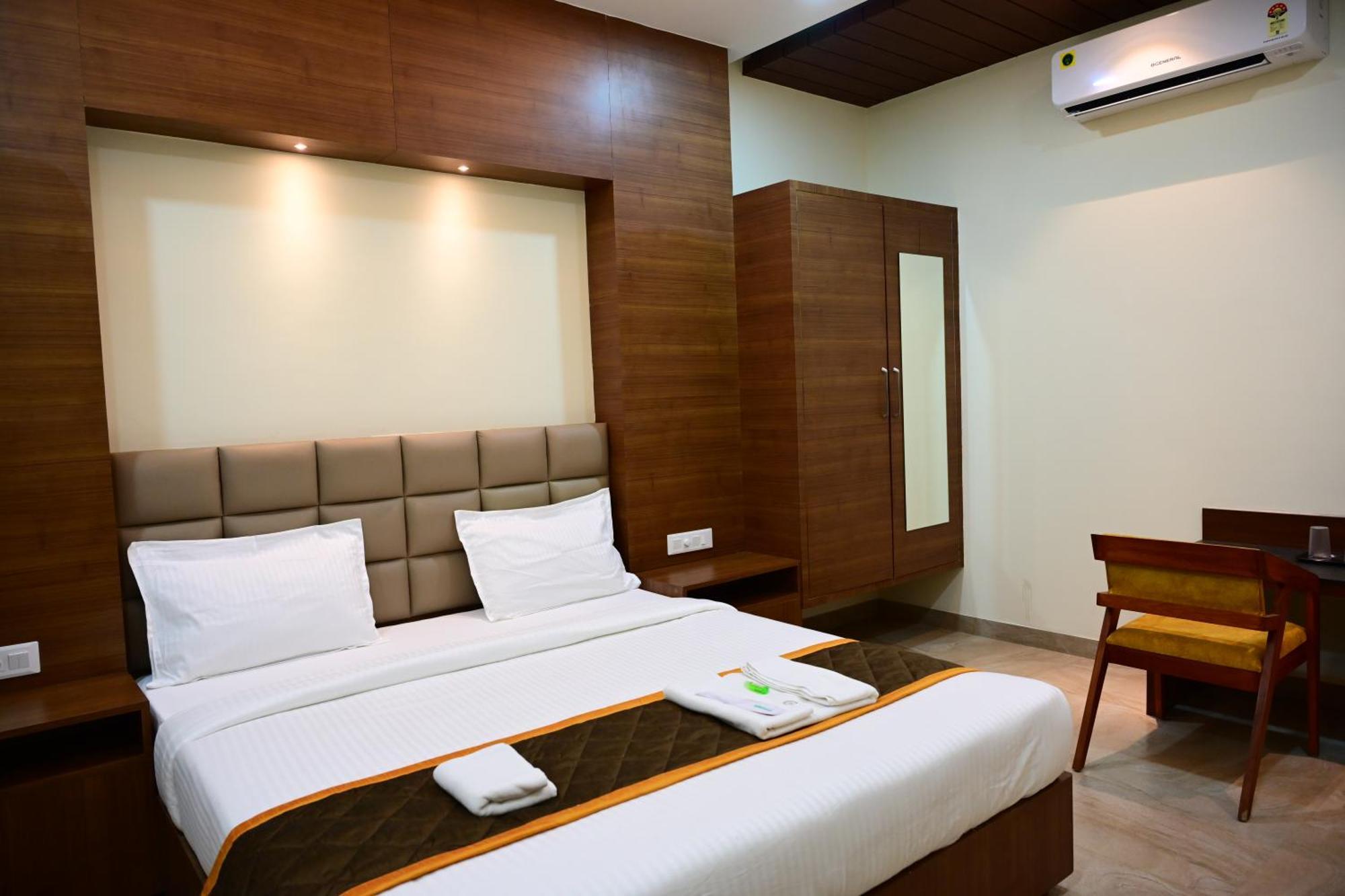 Unnati Stay Inn Vijayapura Bijāpur Exterior foto